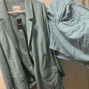 Plus 2 piece linen blazer and short set